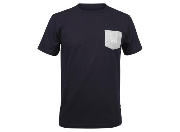 UMBRO Pocket T-shirt Marine S Rundhalset T-skjorte i bomull